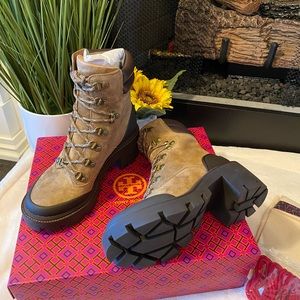 TORY BURCH HIKER ANKLE BOOT